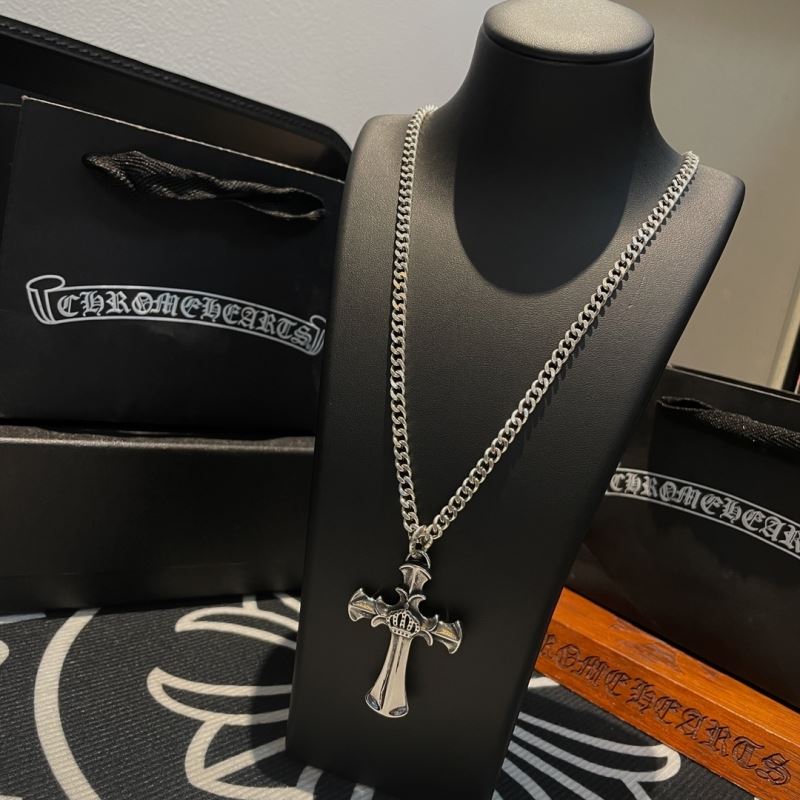 Ch*0me He**ts necklaces